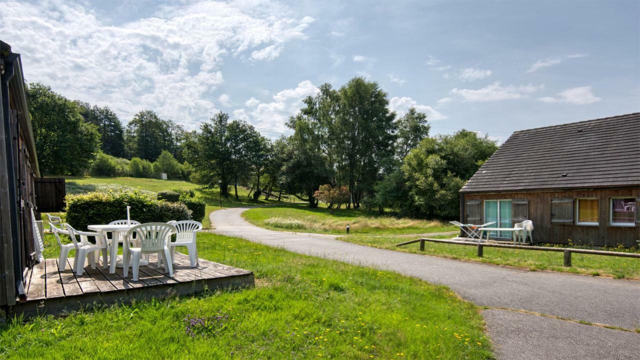 Vacanceole - Residence Le Domaine Du Bosquet Egletons Exterior photo