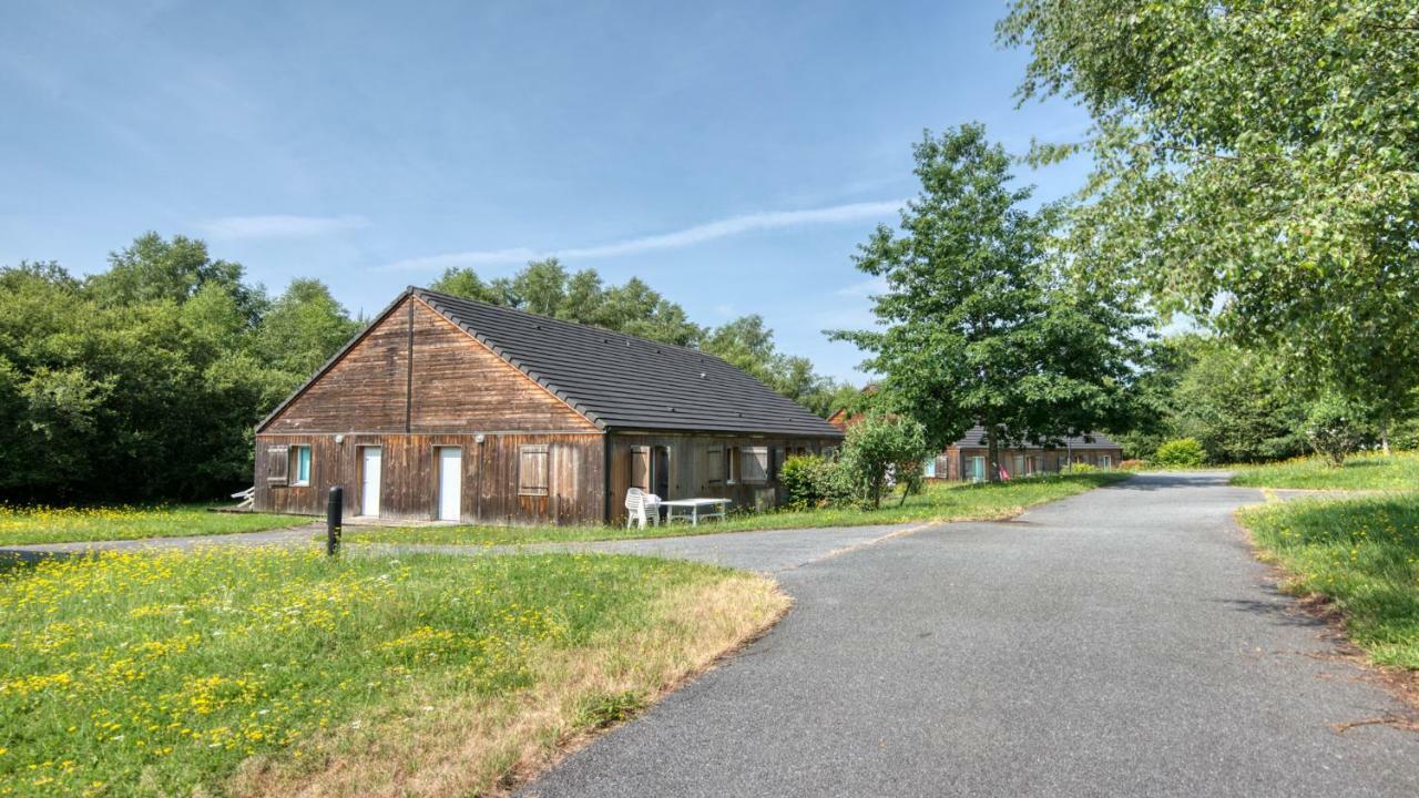 Vacanceole - Residence Le Domaine Du Bosquet Egletons Exterior photo