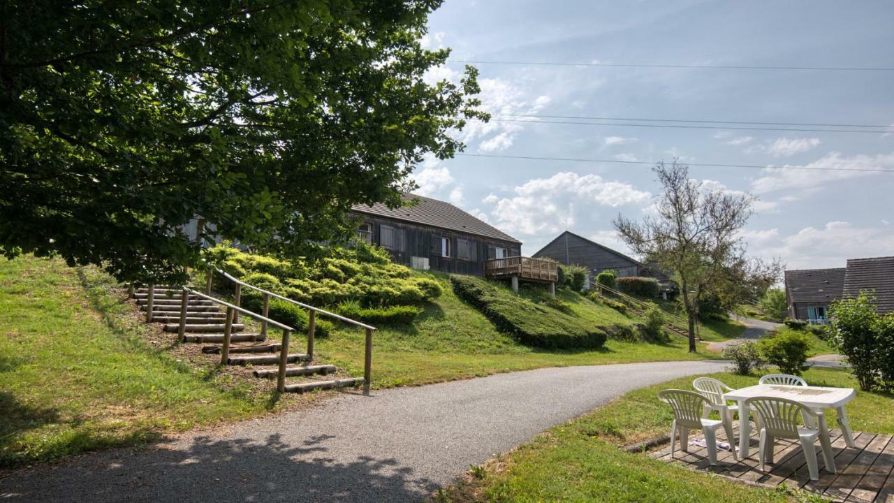 Vacanceole - Residence Le Domaine Du Bosquet Egletons Exterior photo